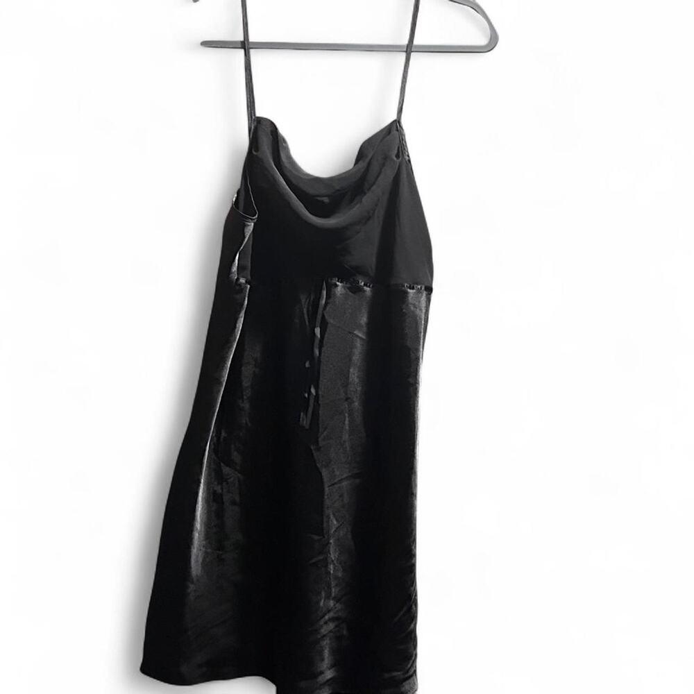 Black Satin chemise Women's Large Euc lightweight‎ sexy intimate